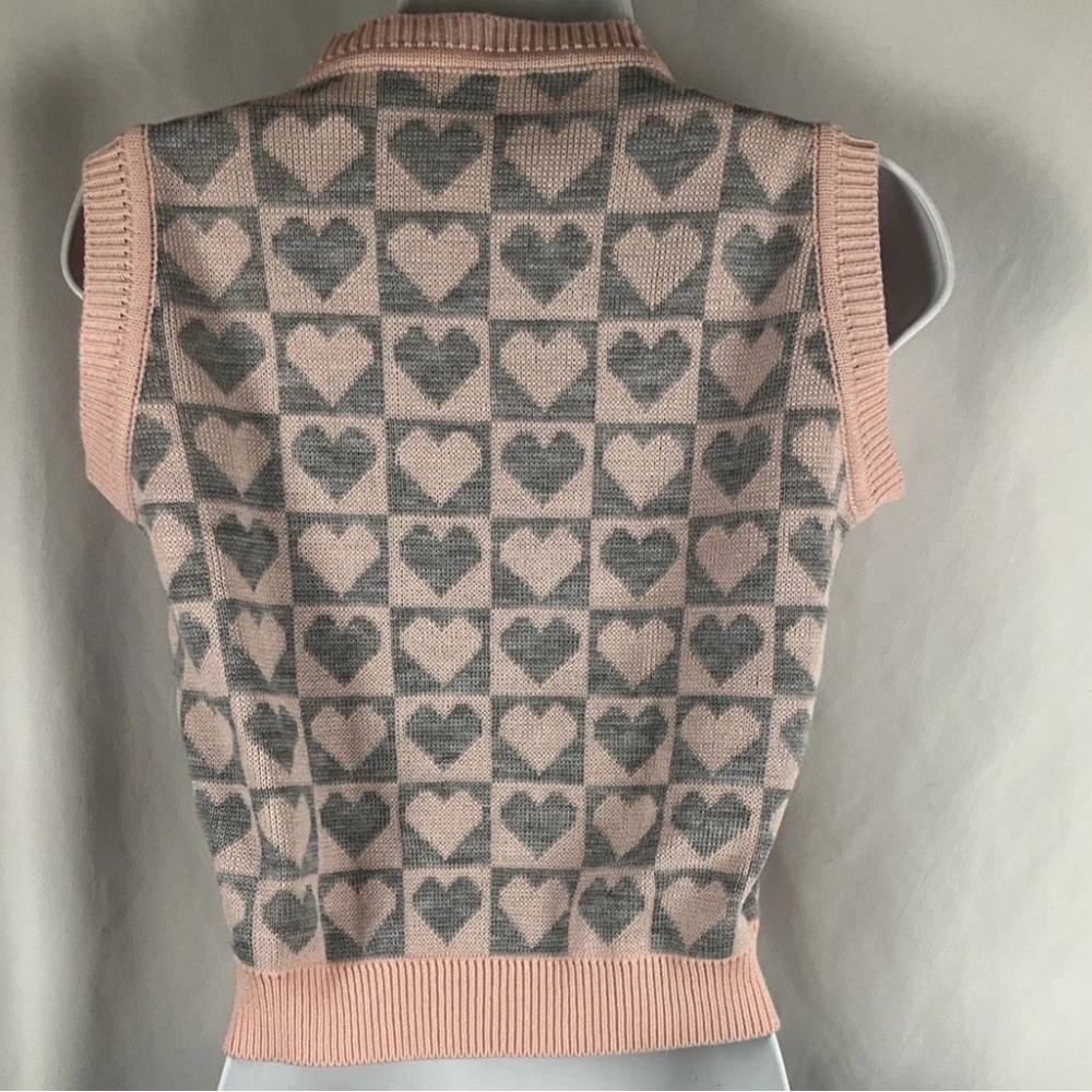 Trejidos Richard Women’s Size‎ S Sweater Vest Pink/Gray Heart Design - Picture 2 of 9